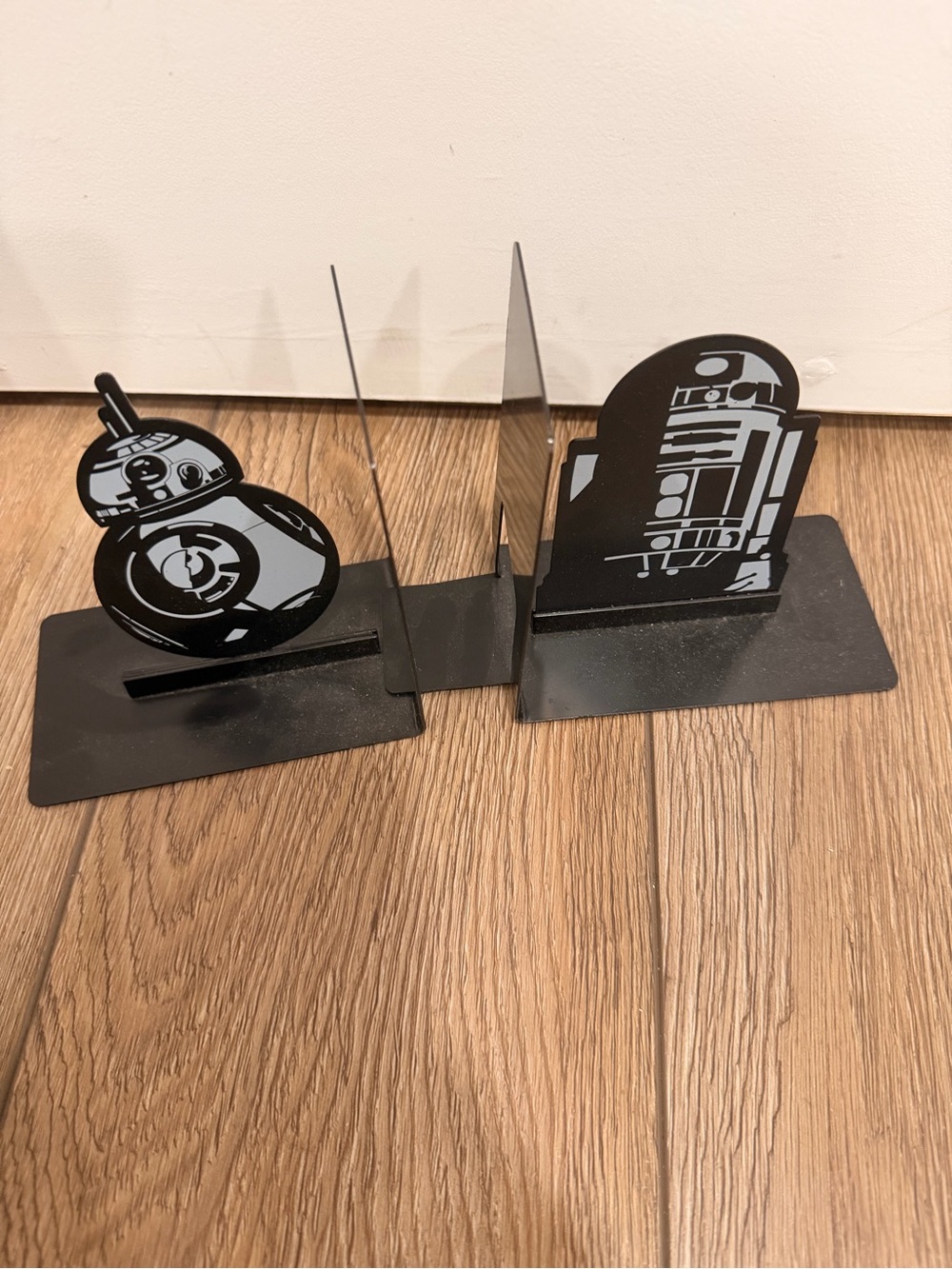 Star Wars Black and Gray BB-8 & R2-D2 Metal Bookends
